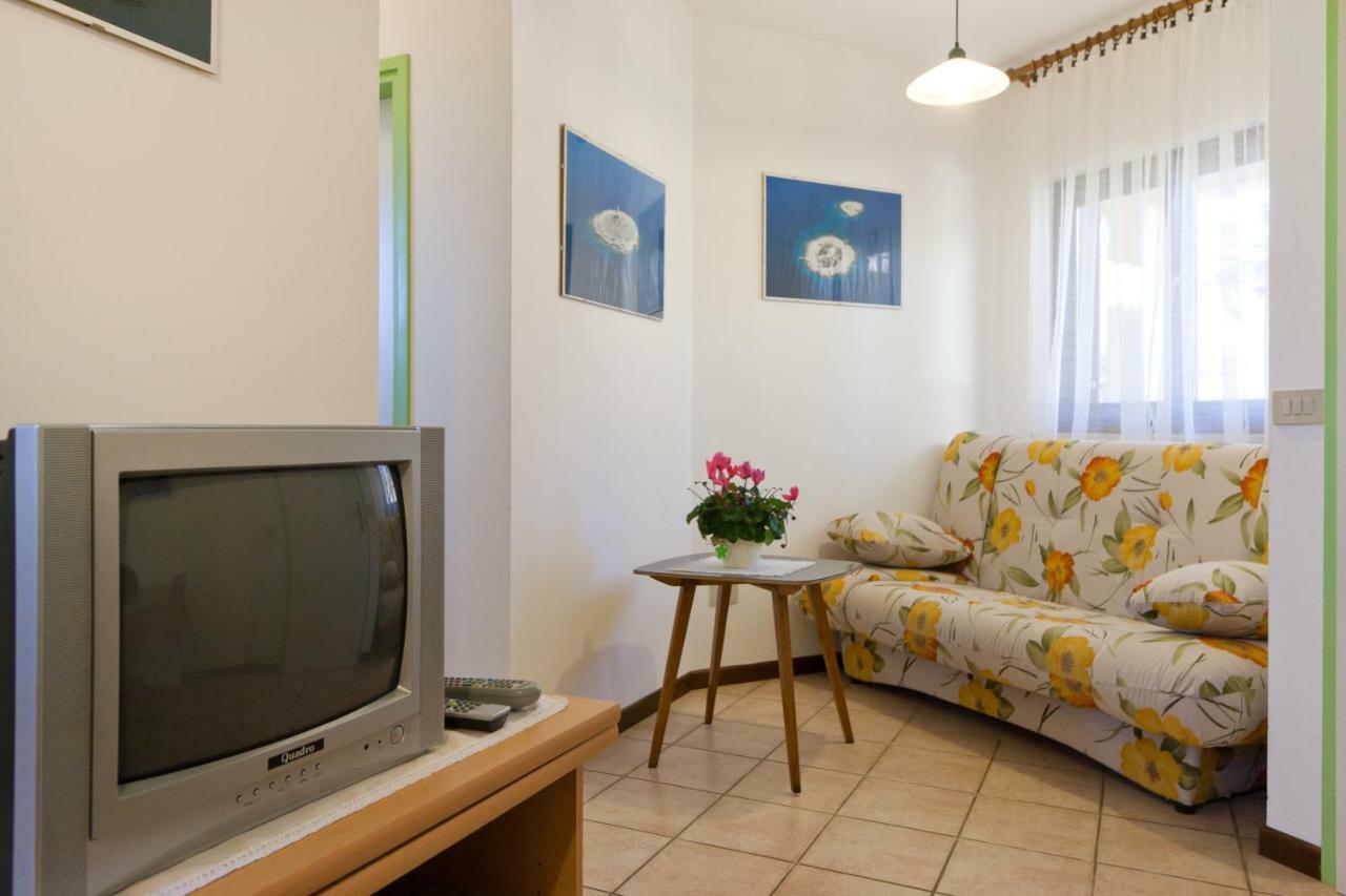 Apartments Redenta Tar-Vabriga 외부 사진