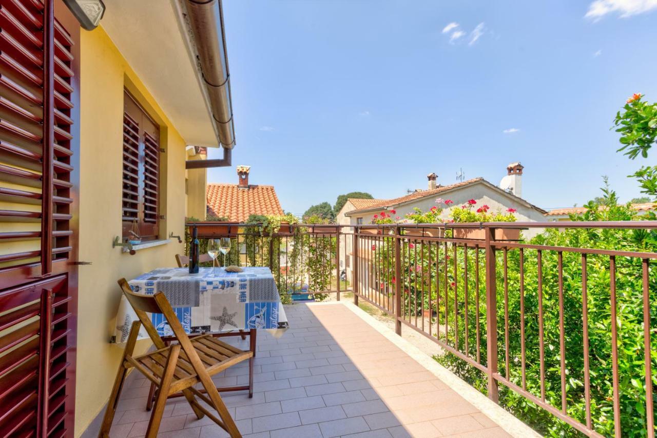 Apartments Redenta Tar-Vabriga 외부 사진